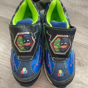 Pj mask boys size 12 Sneakers with Velcro Closure light up shoes